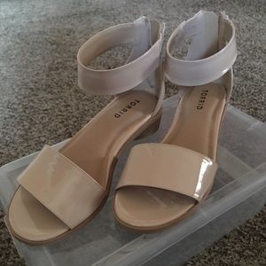 Nude Patent Tear Drop Min Sandal in 7W